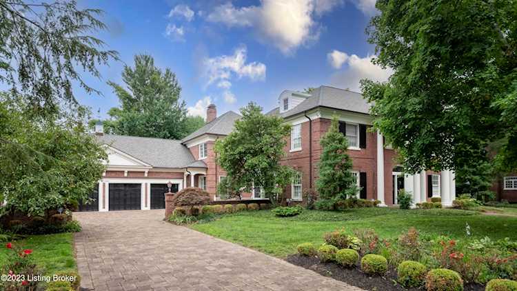 531 Barberry Ln Louisville, KY 40206