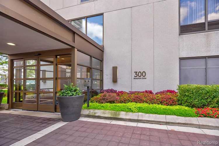 300 Riverfront Dr #15B Detroit, MI 48226 | MLS 20221032687 Photo 1
