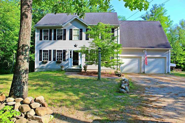 101 Gould Rd Weare, NH 03281 | MLS 4955395 Photo 1