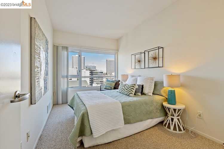 1 Lakeside Dr #419 Oakland, CA 94612