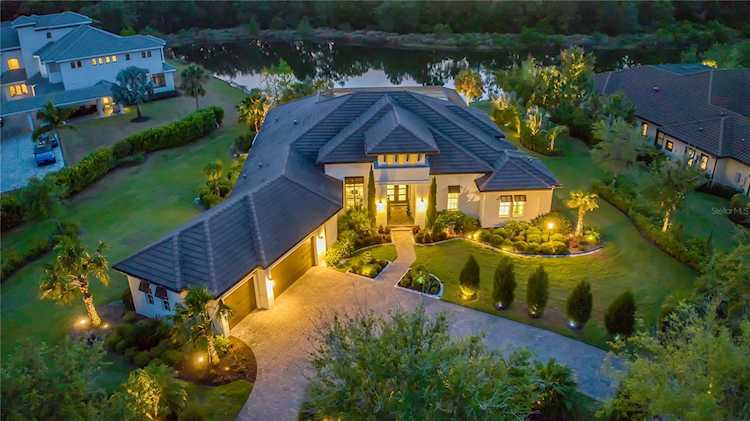 8220 Jack Nicklaus COVE Bradenton, FL 34202