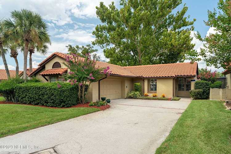4315 Barquero CT E Jacksonville, FL 32217