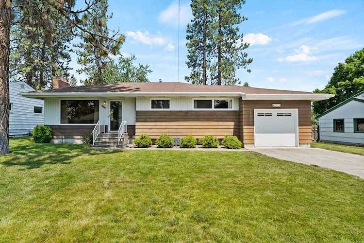 3828 W Broad Ave Spokane, WA 99205 | MLS 202318634 Photo 1
