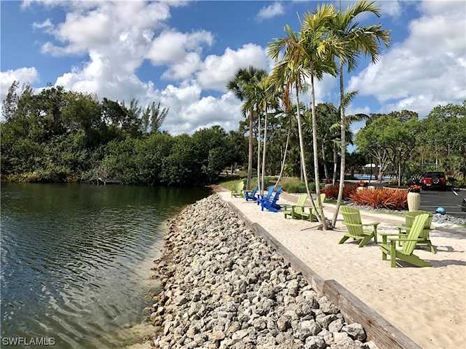 2358 River Reach Dr in FL, Naples Photo 1