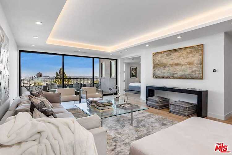 1100 Alta Loma Rd #706, West Hollywood, CA 90069 | RubyHome Photo 1