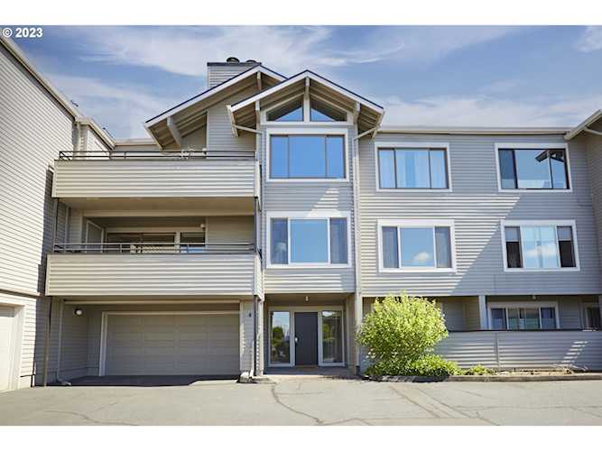 6902 SE Riverside DR #4 Vancouver, WA 98664