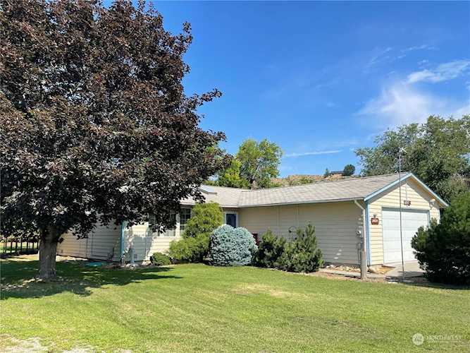 654 5th Ave Okanogan, WA 98840