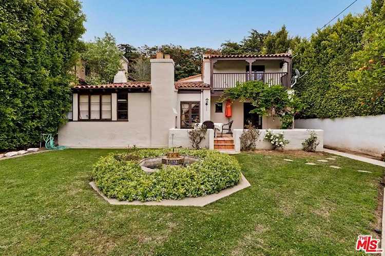 210 22nd St Santa Monica, CA 90402