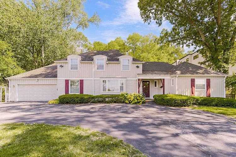 5235 Ward Parkway Kansas City, MO 64113