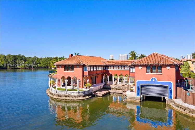 334 Atlantic Ave Sunny Isles Beach, FL 33160