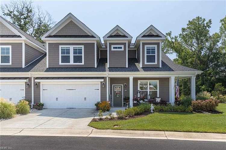 home for sale in The Retreat At Bennetts Creek Suffolk VA 23435 - MLS 10494608 Photo 1