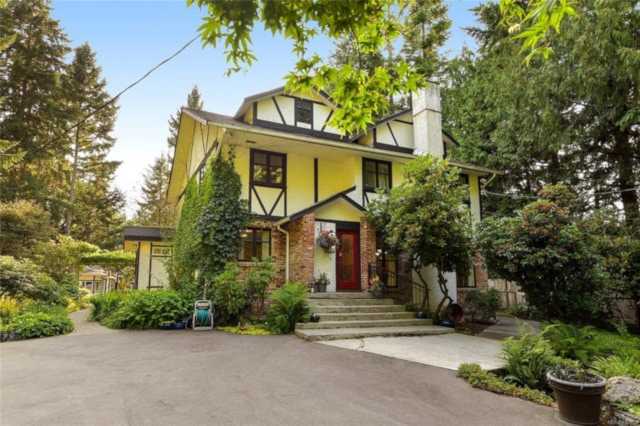 5460 Old West Saanich Rd Saanich, BC V9E 2A7