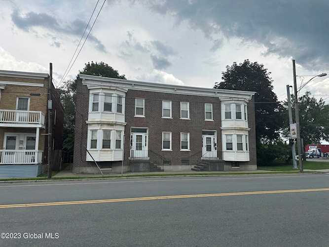 102-104 3rd Ave Watervliet, NY 12189