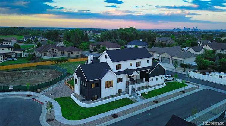 8215 W Tennessee Ct Lakewood, CO 80226