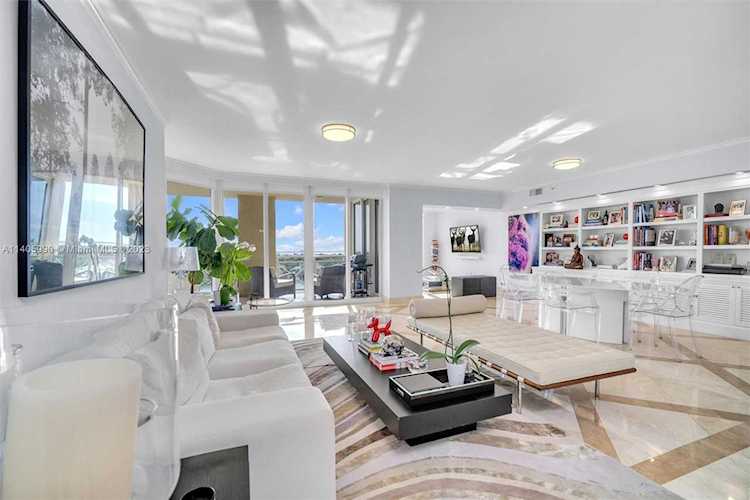 445 Grand Bay Dr #801 Key Biscayne, FL 33149