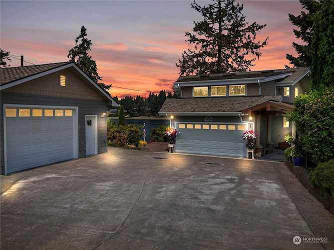13 SE Skookum View Dr Shelton, WA 98584