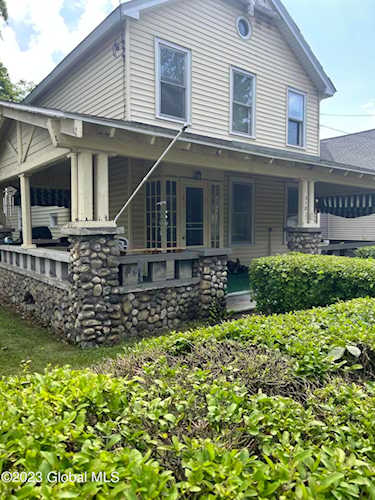 318 Spring Ave Troy, NY 12180