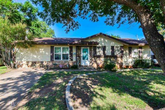 2489 Glendale Drive Abilene, TX 79603