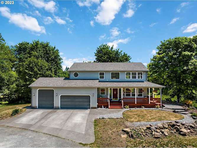 Buy, sell, or invest in property with Donna Roberts Group. Professional real estate services in Camas, WA & surrounding counties as well as Portland, OR Photo 1