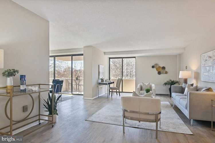 4141 N Henderson Rd #318 Arlington, VA 22203 | MLS VAAR2029178 Photo 1