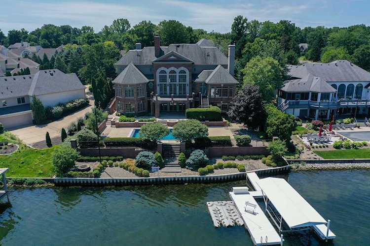 9062 Bay Breeze Ct Indianapolis, IN 46236