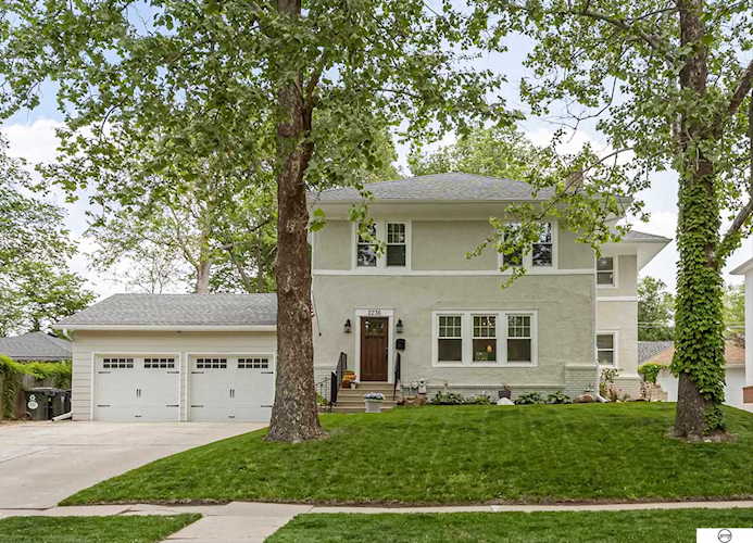2236 Bradfield Dr Lincoln, NE 68502 | MLS 22310933 Photo 1