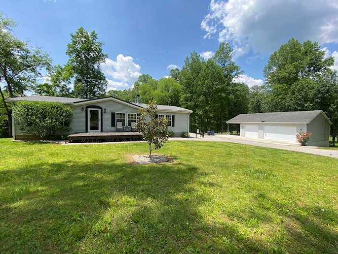 354 Spruce St, Burnside, KY 42519 | MLS 23009455 | $212,000 Photo 1