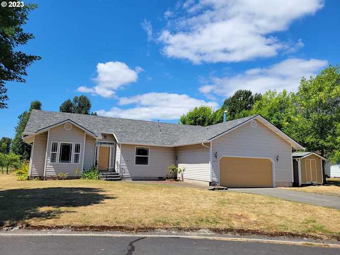 404 Columbia ST North Bonneville, WA 98639