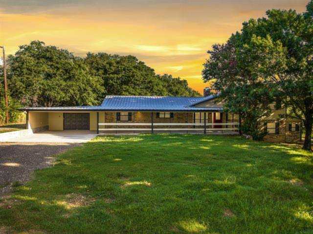 1899 Fm 67 Covington, TX 76636