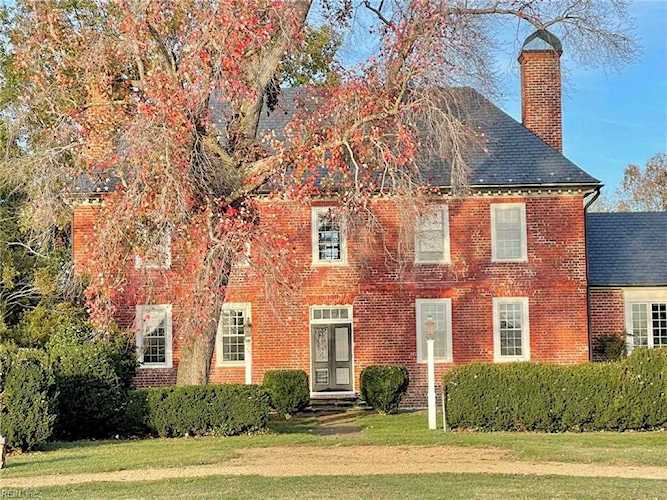 2494 Simonson Rd Farnham, VA 22460