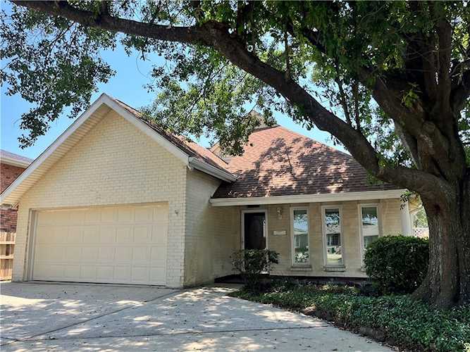 3817 Transcontinental Dr Metairie, LA 70006