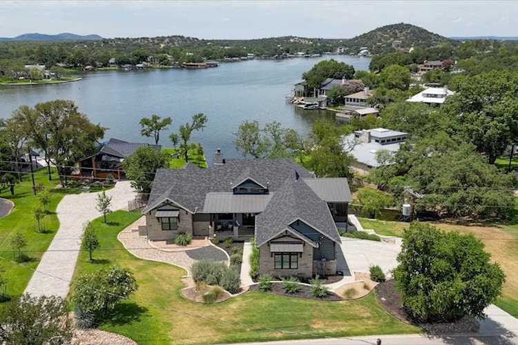 3212 Packsaddle Dr Horseshoe Bay, TX 78657