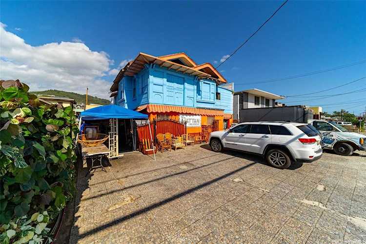 2110 S Beretania Street Honolulu, HI 96826