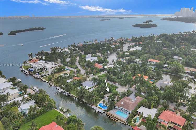 1035 Belle Meade Island Dr Miami, FL 33138