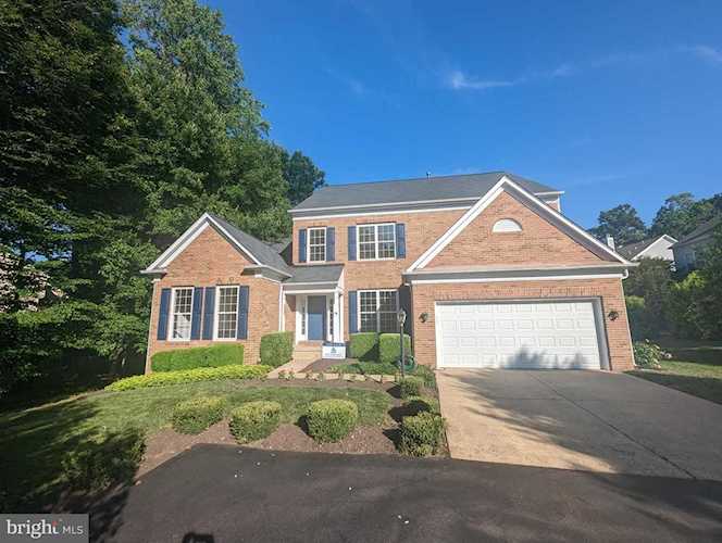 47588 Compton For Sale in Sterling Photo 1