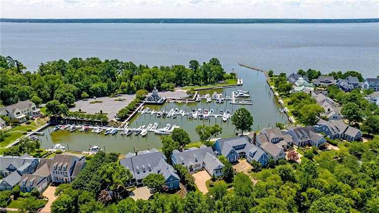 1592 Harbor Rd Williamsburg, VA 23185