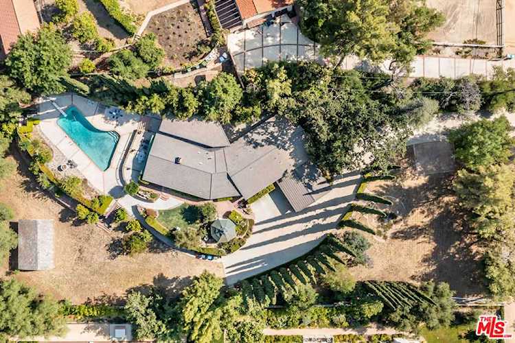 5360 Round Meadow Rd Hidden Hills, CA 91302