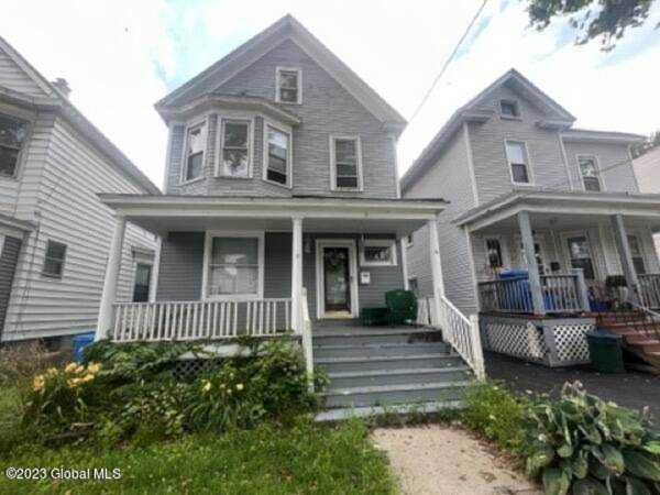 23 Barrows St Albany, NY 12209