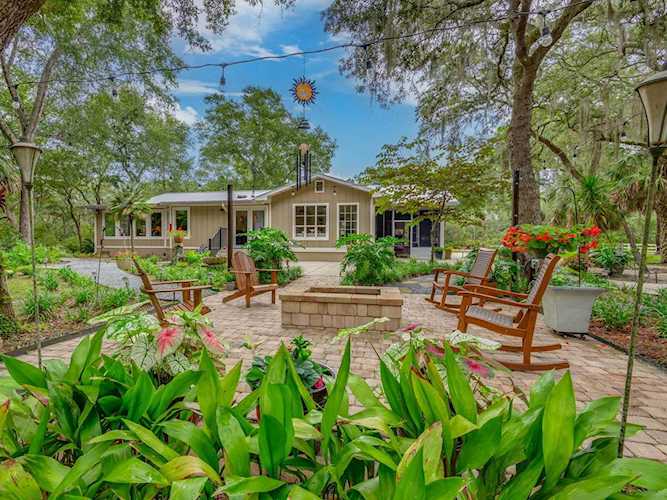 39 Aucilla St Panacea, FL 32346