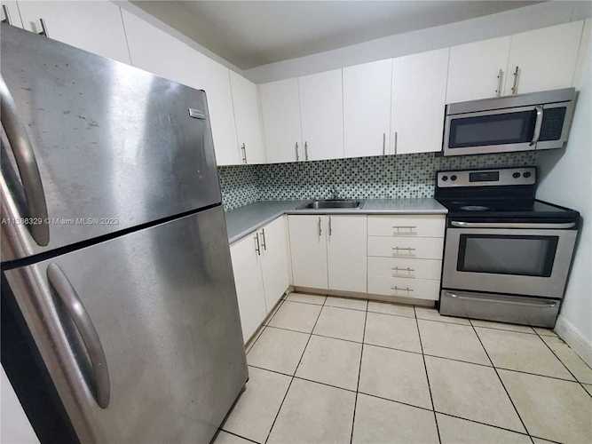 16950 W Dixie Hwy #A127 North Miami Beach, FL 33160