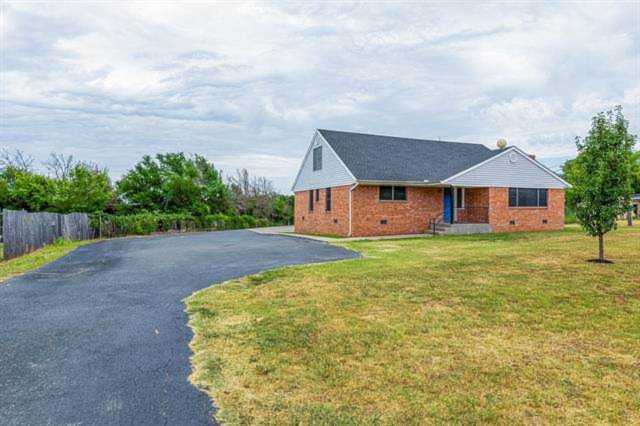 3622 County Road 805 Cleburne, TX 76031