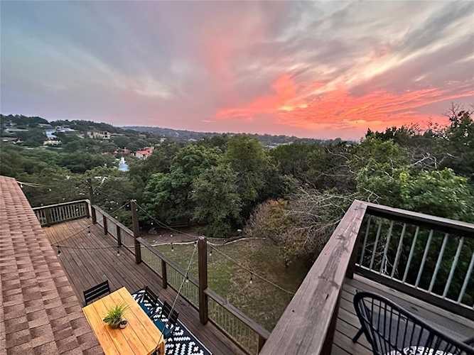 917 Electra Lakeway, TX 78734