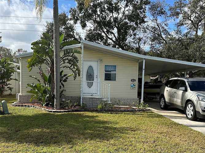 6722 Americana Dr NE #182 St. Petersburg, FL 33702