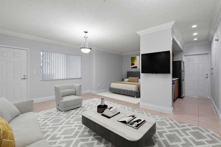 9930 Collins Ave #4 Bal Harbour, FL 33154
