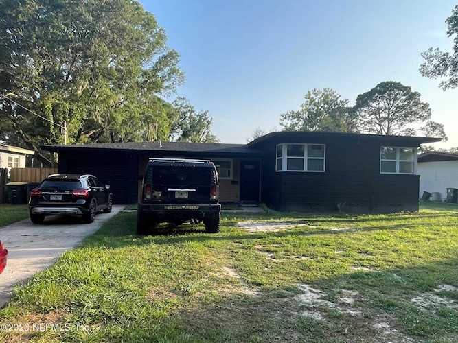7566 Old Kings RD S Jacksonville, FL 32217