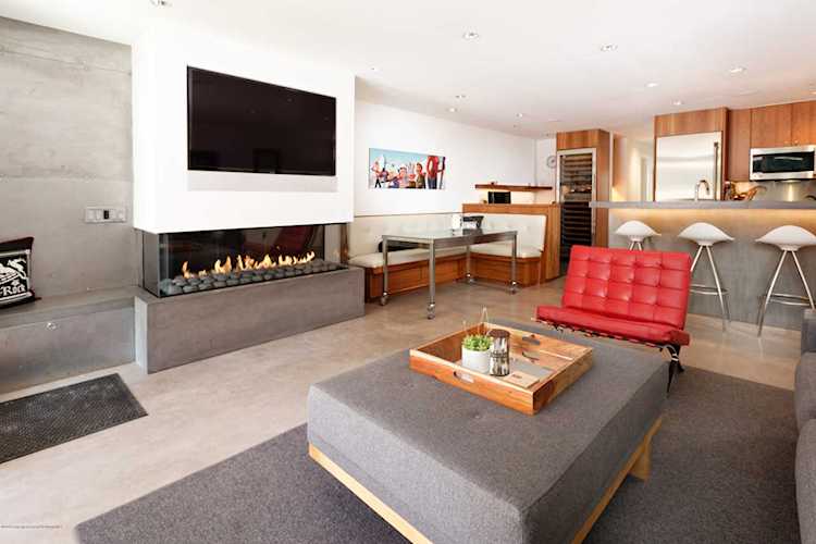 100 E Cooper Ave Aspen, CO 81611