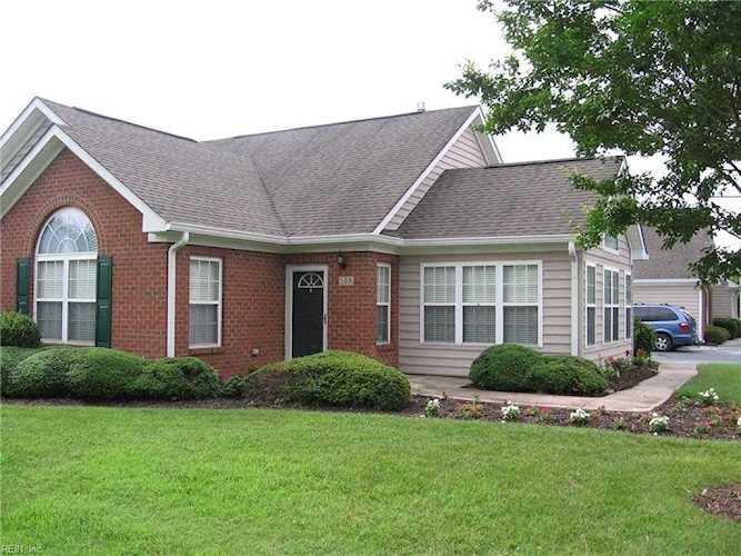 103 Villa Dr Smithfield, VA 23430 | MLS 10488507 Photo 1
