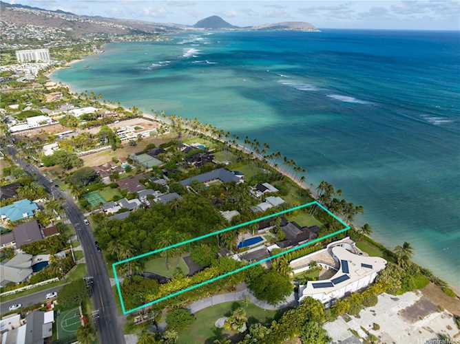 4679 Kahala Avenue Honolulu, HI 96816