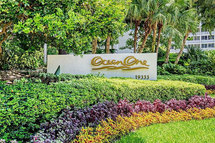 19333 Collins Ave #2906 Sunny Isles Beach, FL 33160