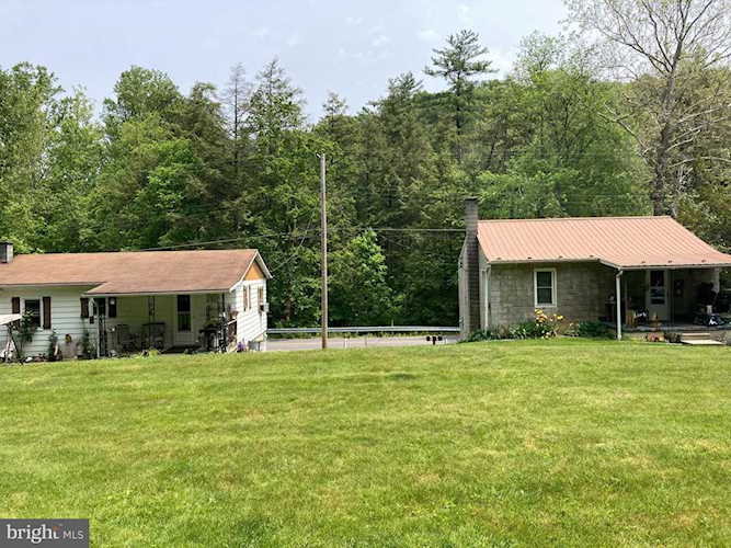 184-184A Strodes Run Rd Lewistown, PA 17044 | multi-family listing | KBB Photo 1